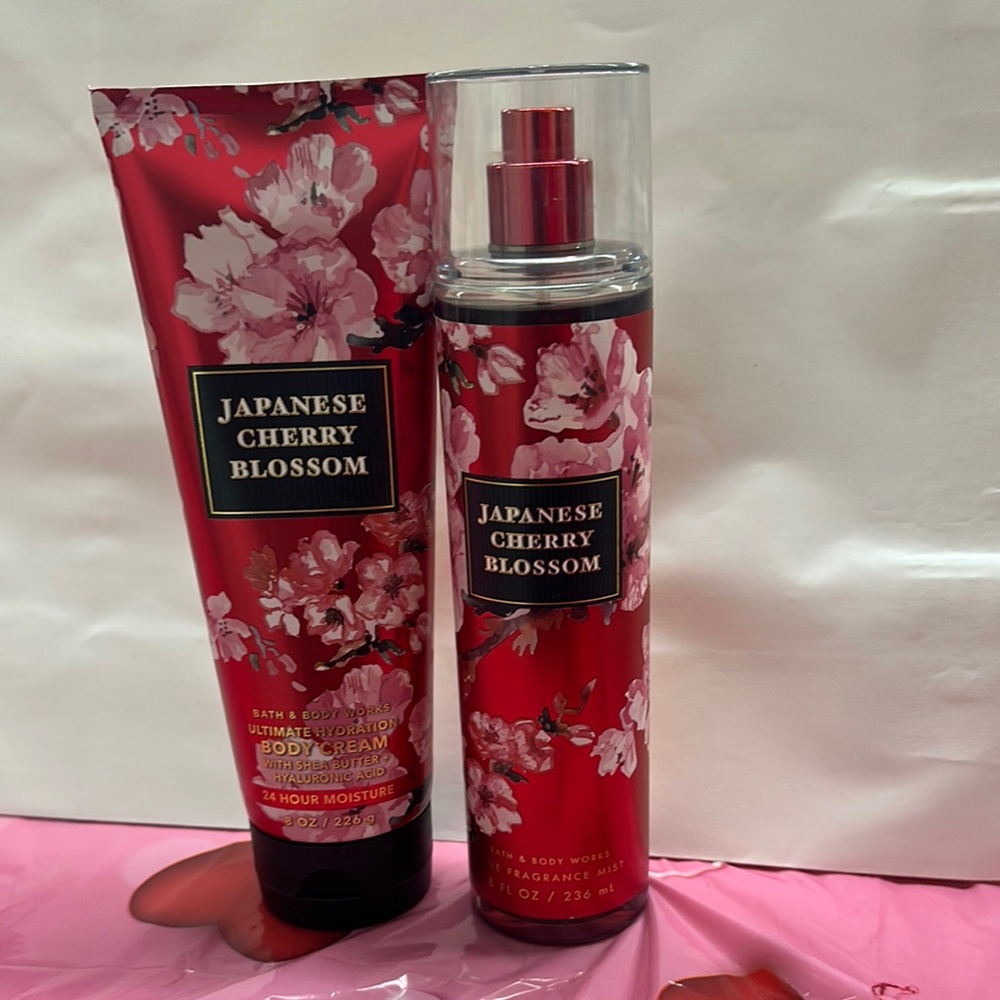 Bath & Body Works Japanese Cherry Blossom Body Care Set